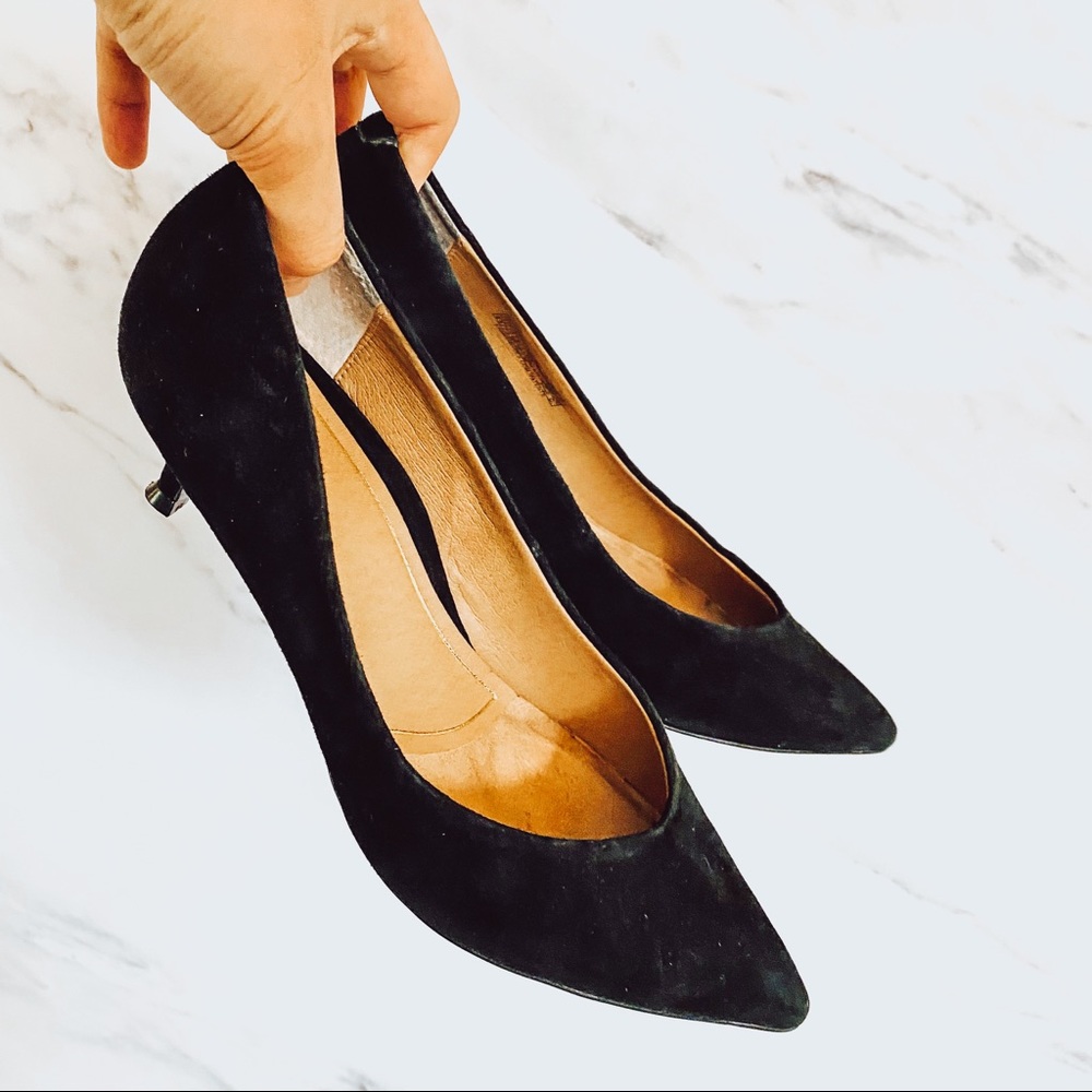 Vionic Kitten Heel Pumps Size 9.5